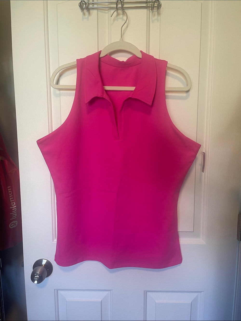GapFit TALL Built in Bra Collared Tank
